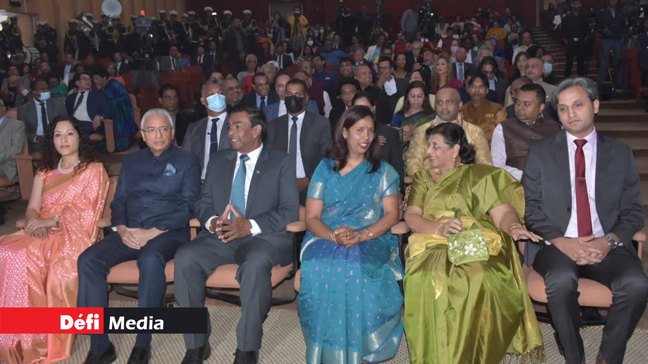 Lady Sarojini Jugnauth était également présente aux célébrations.