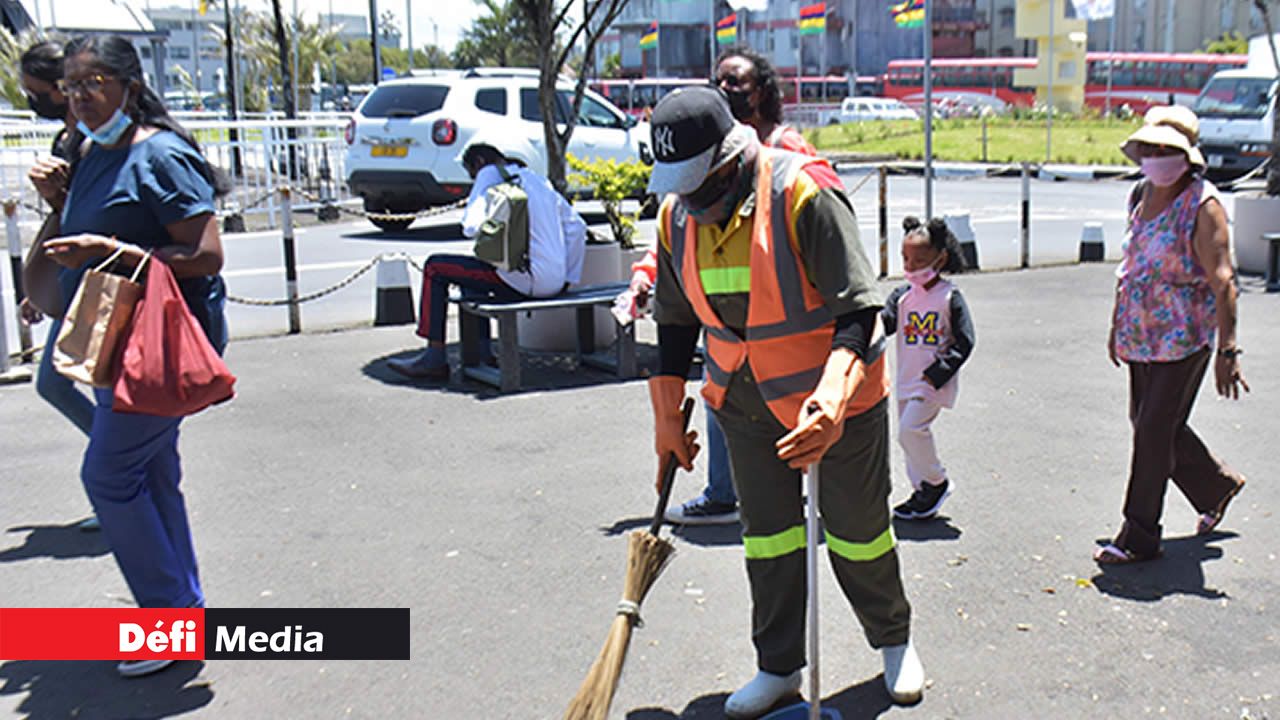 On garde la ville Lumière propre.