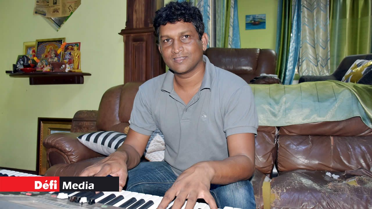 Raveen Jahree, un musicien dans l'âme. Raveen Jahree