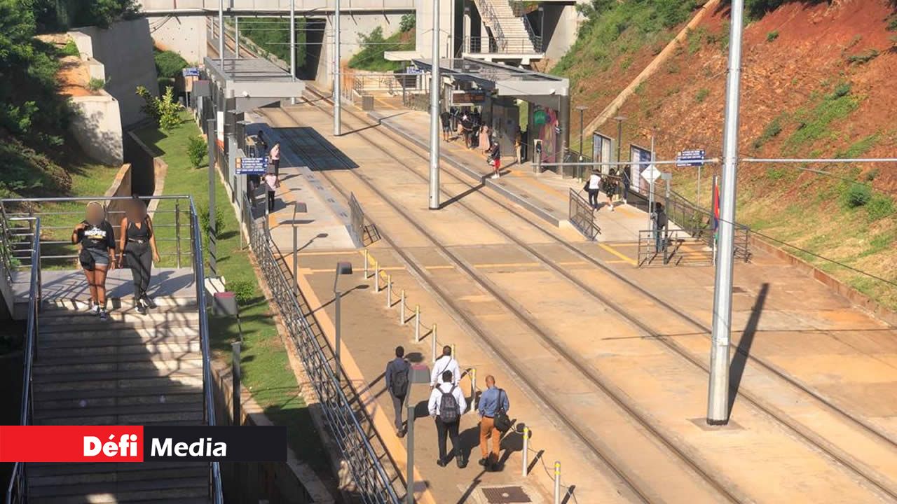 Pour bon nombre de Mauriciens, le Park & Ride permet des économies d’argent et un gain de temps.