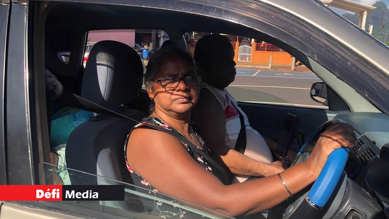 Manone Poukuy fait partie de ceux qui utilisent le service Park & Ride depuis le début de l’année.