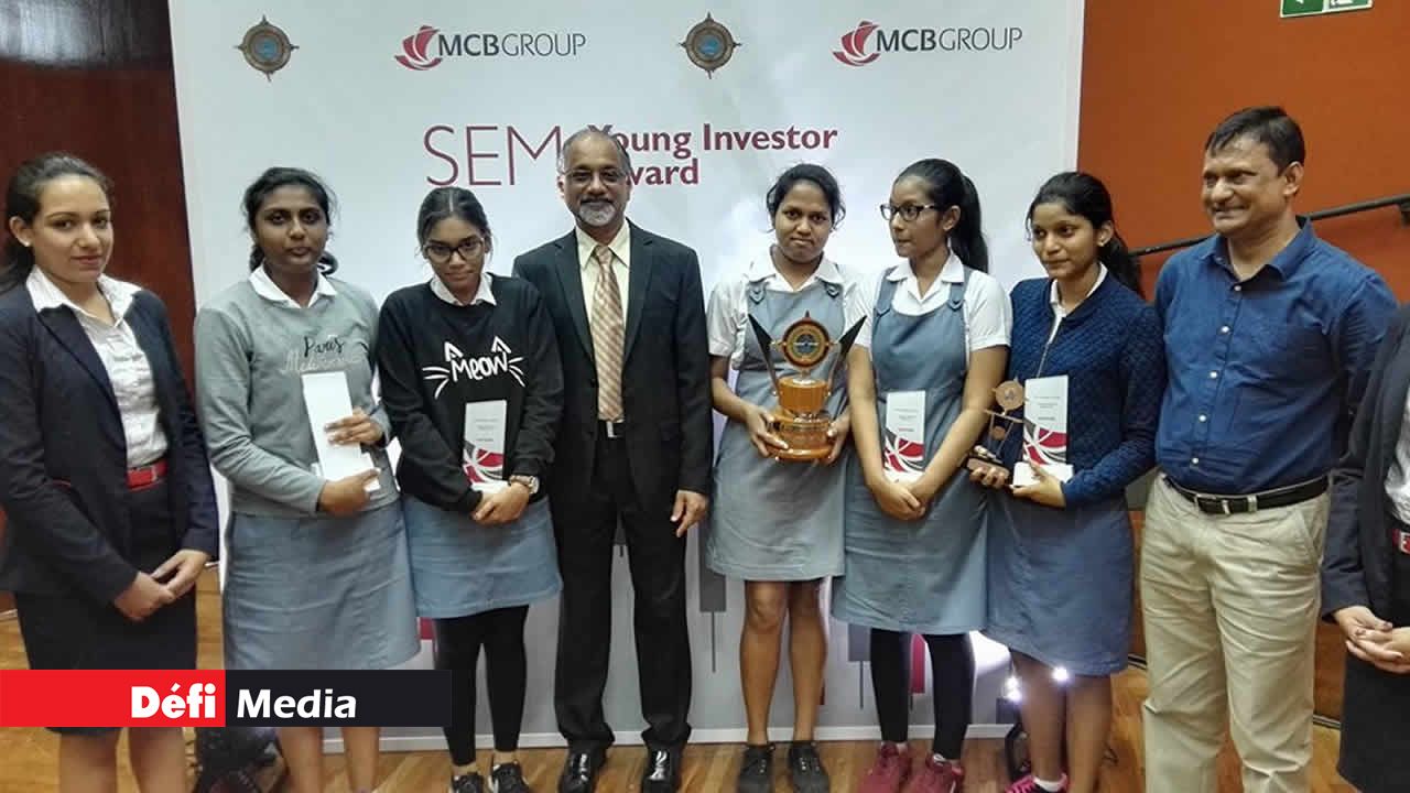 Les gagnantes de SEM Young Investor Award 2017.