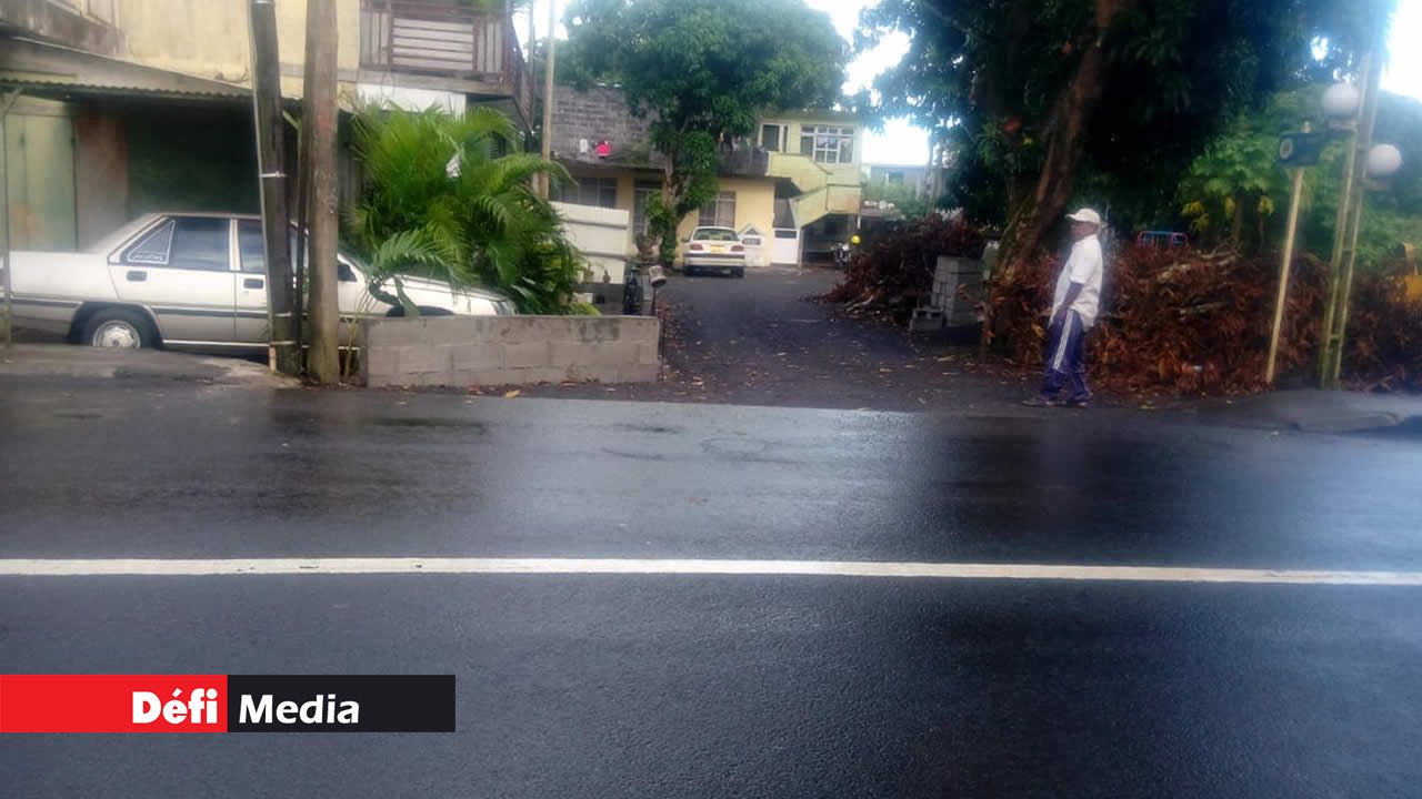 L’impasse est publique et doit donc être asphaltée. 