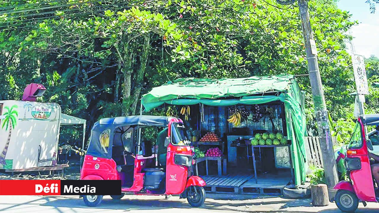 Le tuk-tuk comme moyen de transport.