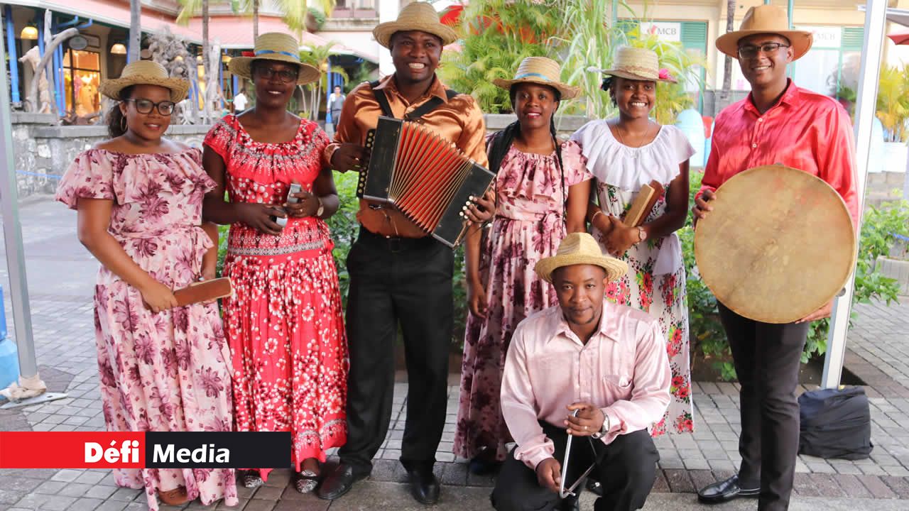 La musique et la danse traditionnelles : au plaisir des Rodriguais. Rodrigues