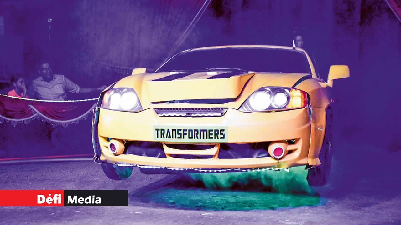 La voiture « Transformers » a enchanté les plus jeunes spectateurs.