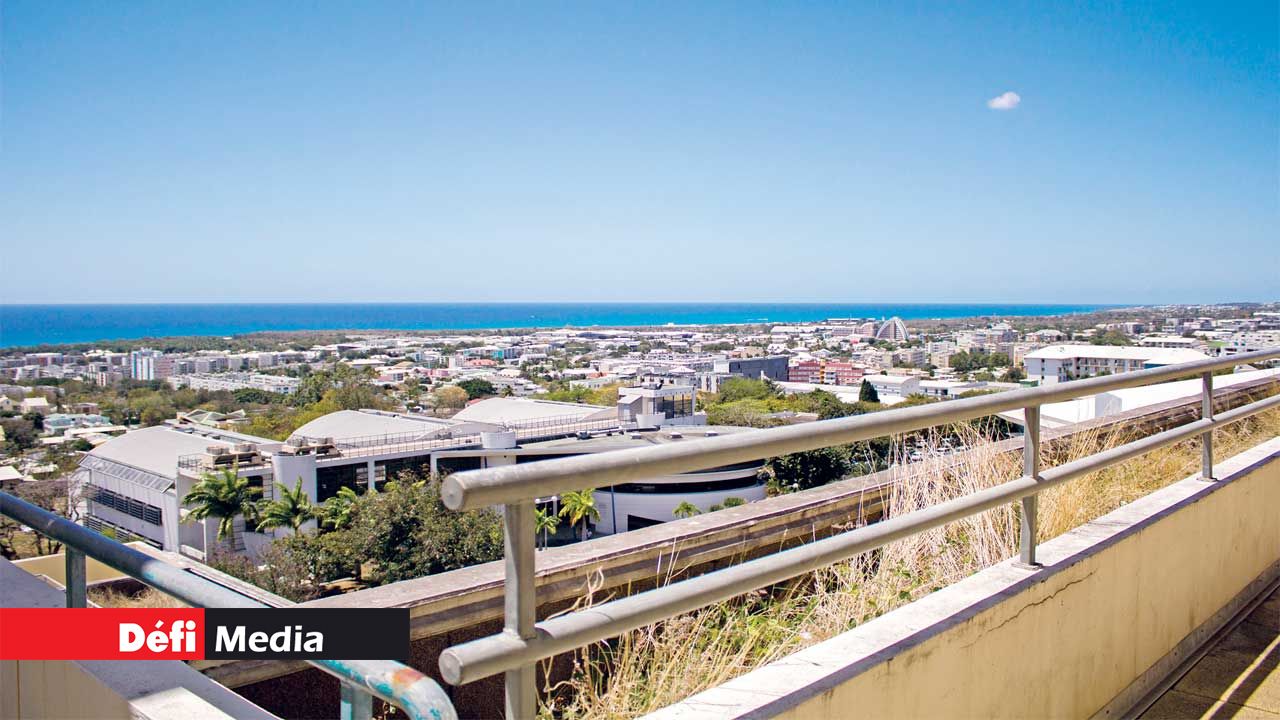 (Not) Away: A Mauritian in Réunion