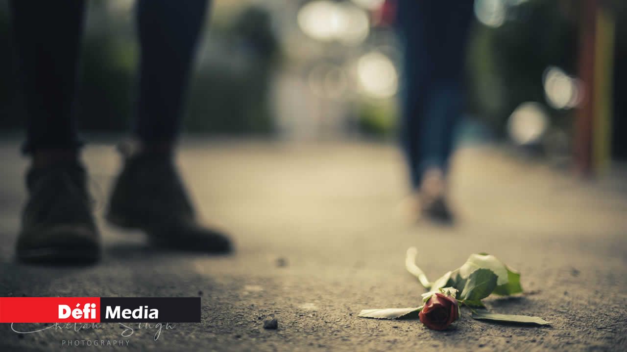 Elle a rejeté son affection. Elle a dit non. Chhapaak