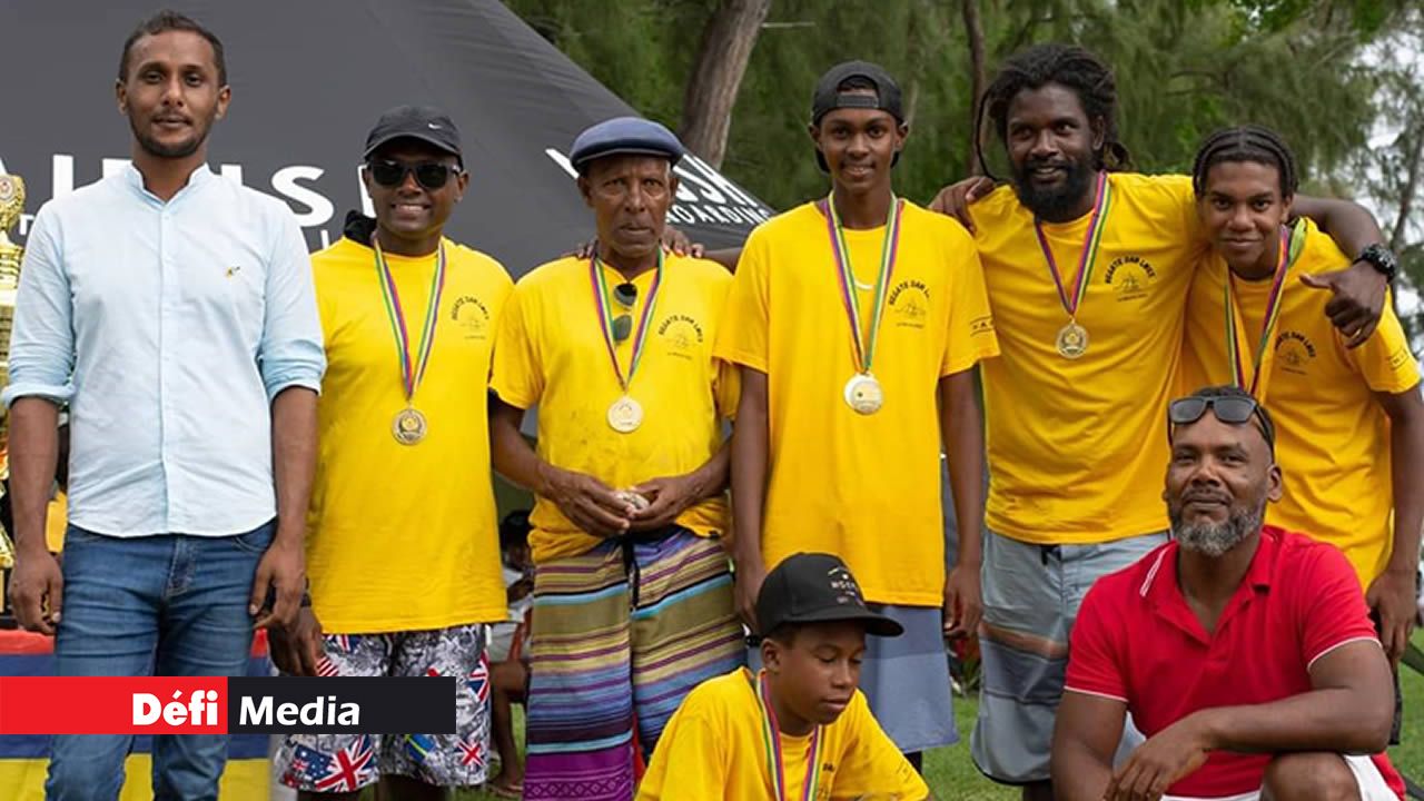 Des participants à la régate.