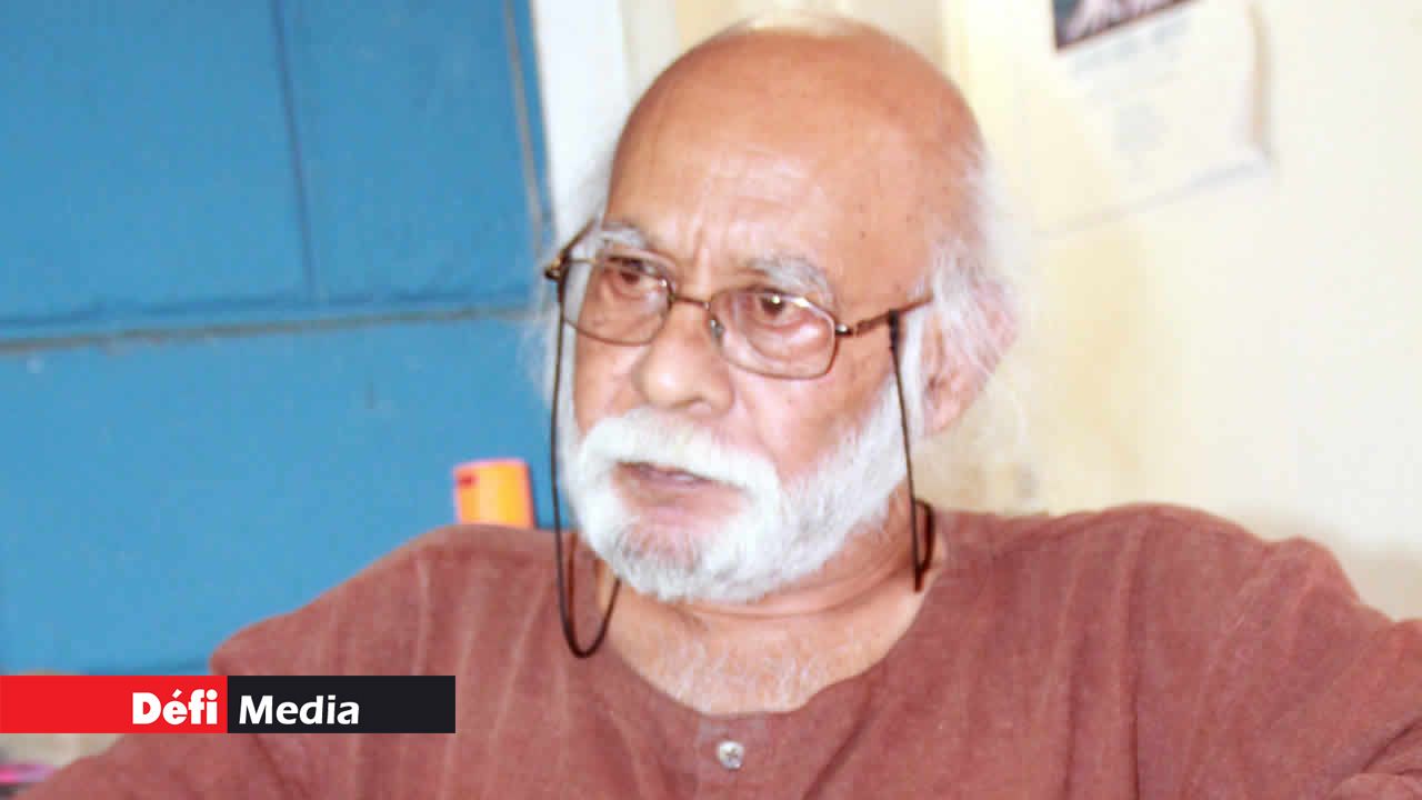 Ram Seegobin, négociateur syndical de la General Workers Federation en 1979.  