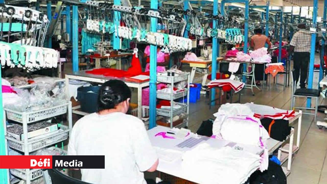 C’est dans le secteur manufacturier qu’on compte le plus grand nombre de travailleurs étrangers.