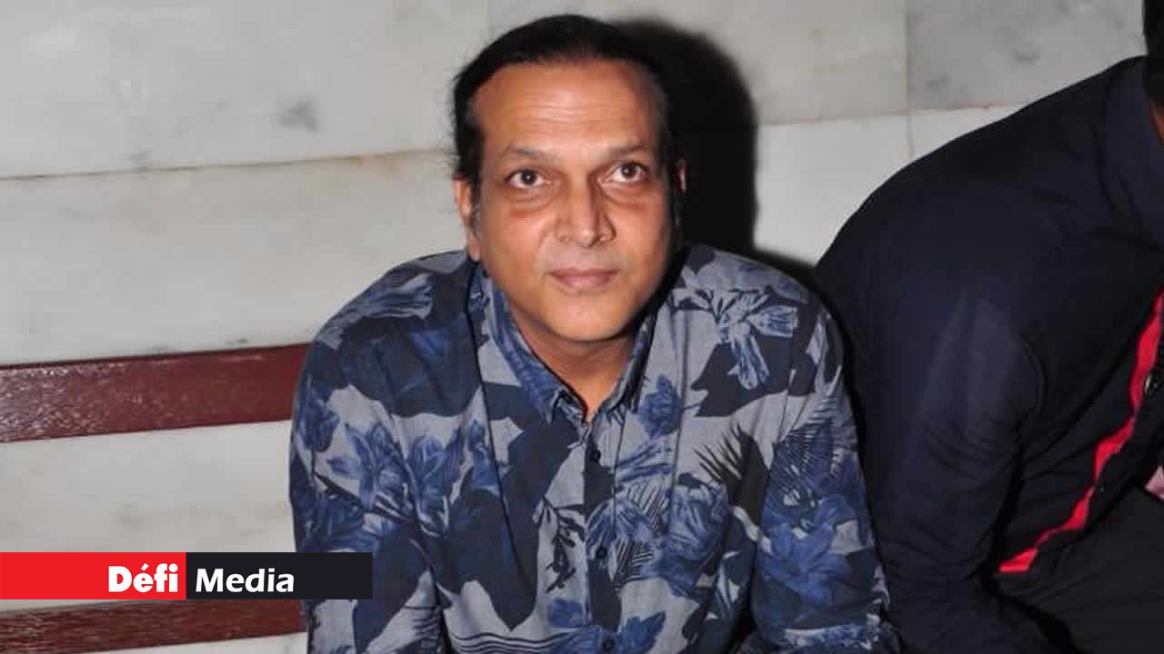 Shahebzada Noormohamed Azaree.