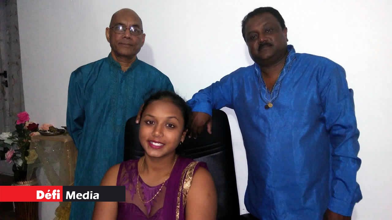 De g. à dr. Kailash Beeda, Urvashi Sungkur et Manoj Sungkur.
