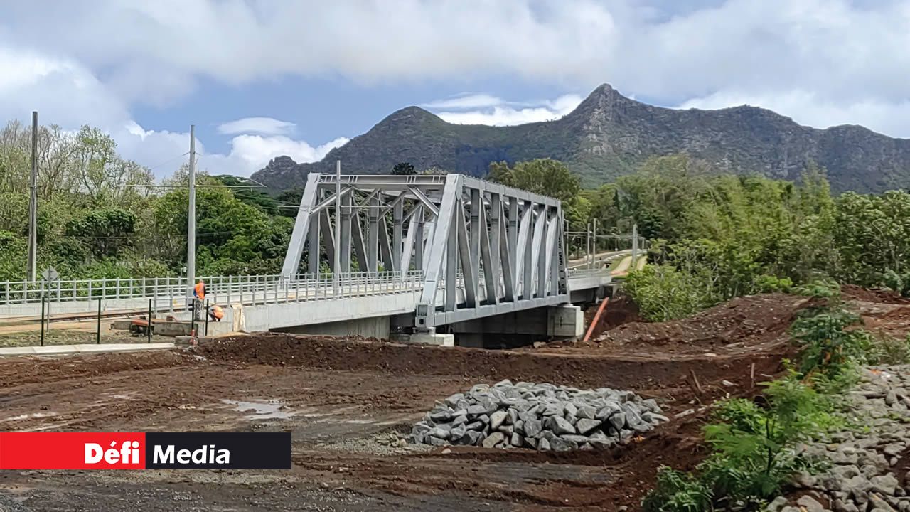 Le Warren Truss Bridge à la sortie de Rose-Hill.