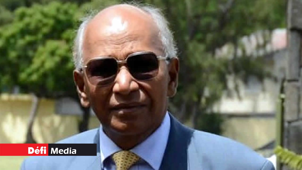 Rundheersing Bheenick 