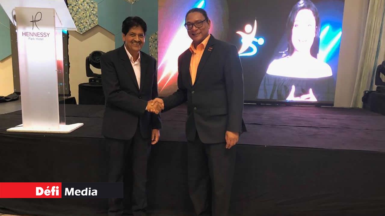 Stéphan Toussain et Beejhaye Ramdenee.