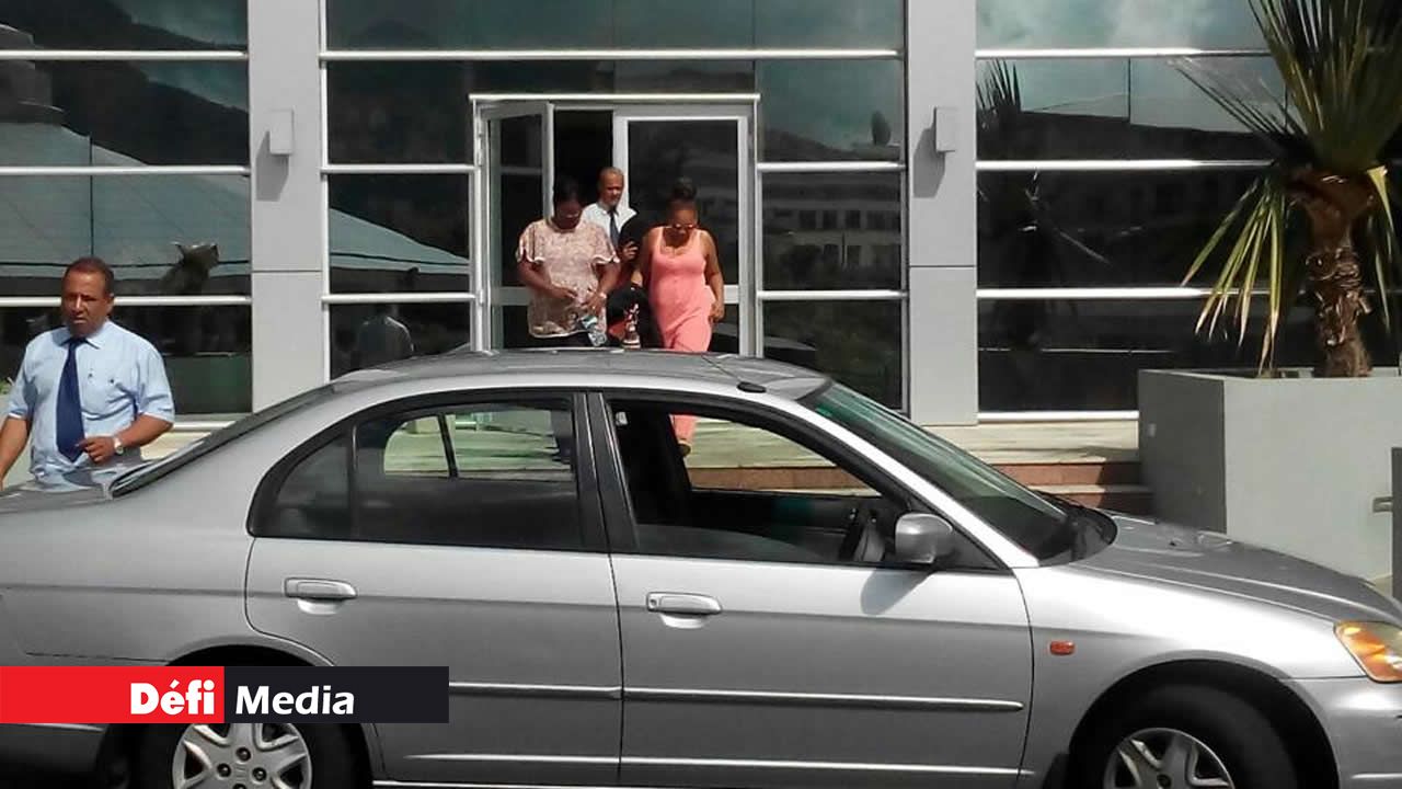 Christelle Bibi et Marie Annette Gooljary