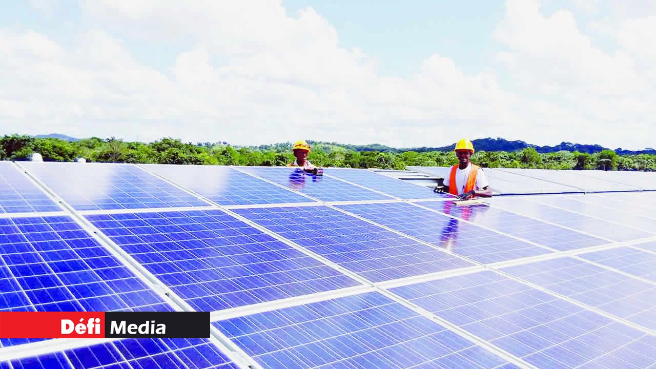 Le parc solaire devrait produire de l’énergie exportable sur le réseau pendant au moins six heures par jour.