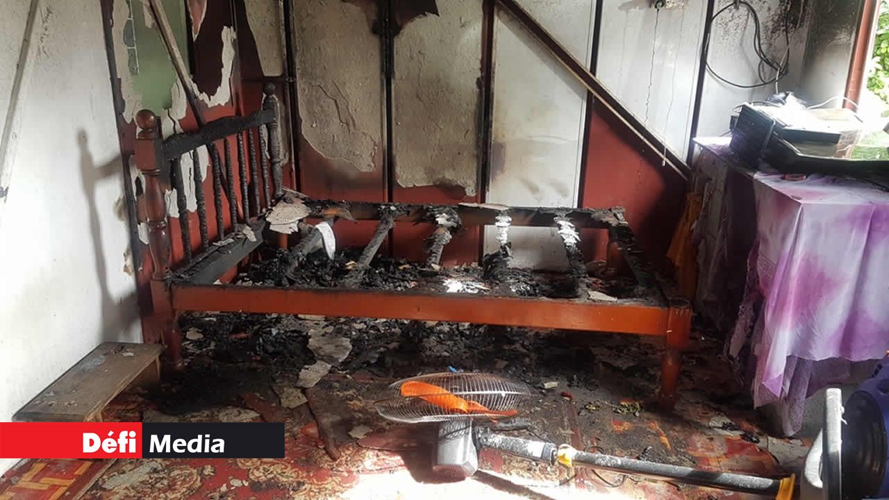 La maison des Sahwock brûlée.