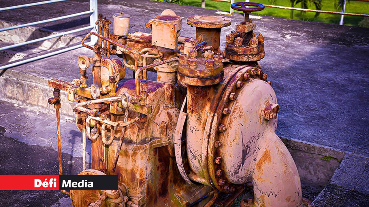 Un des moteurs de l’usine toujours visible sur le site.