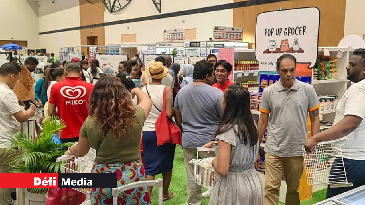 Le stand de Panagora a attiré les visiteurs avec ses produits frigorifiés, ses produits laitiers, entre autres.