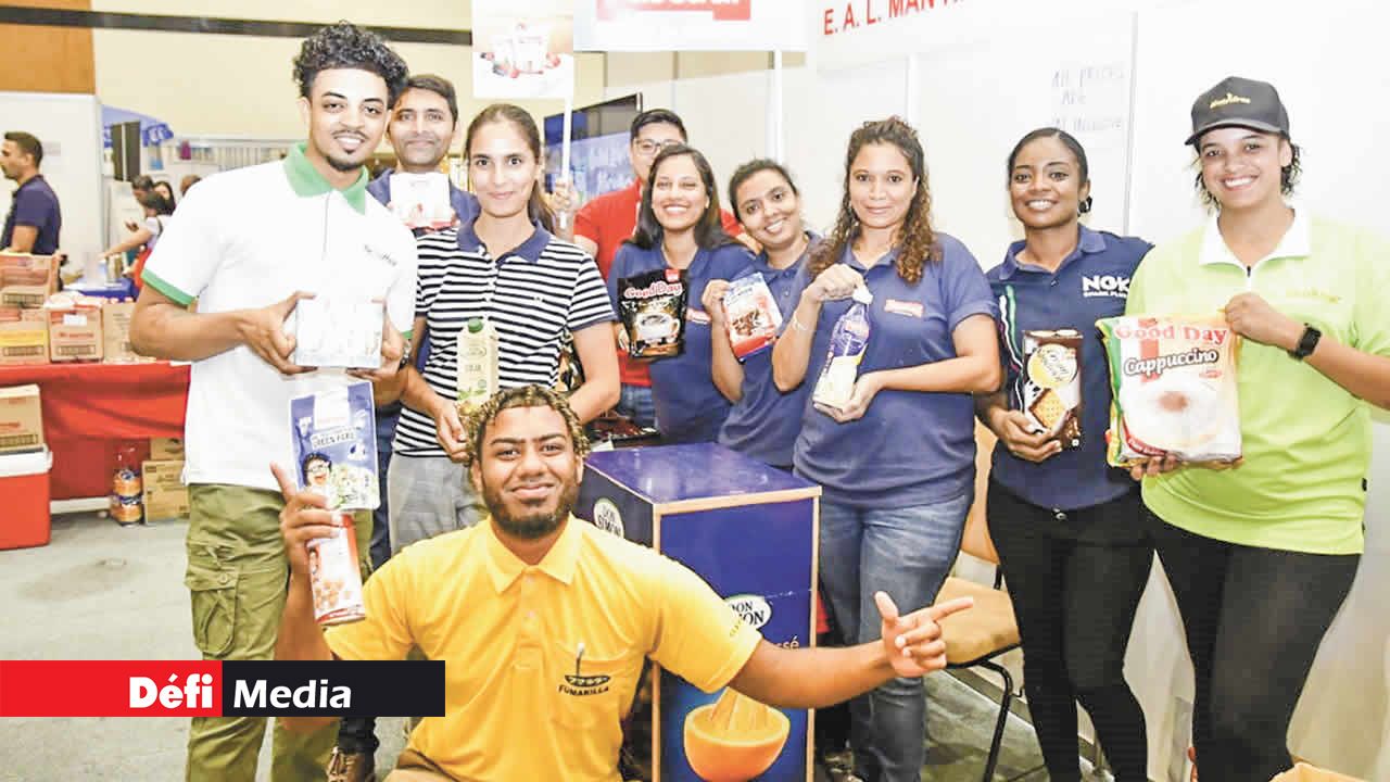 L’équipe de EAL Man Hin & Sons ltd.