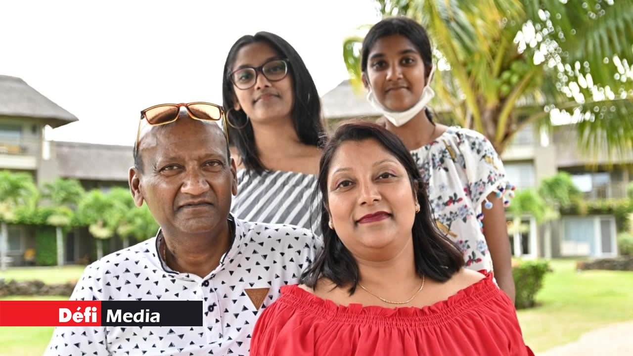 La famille Madoo profite des vacances scolaires pour se détendre.