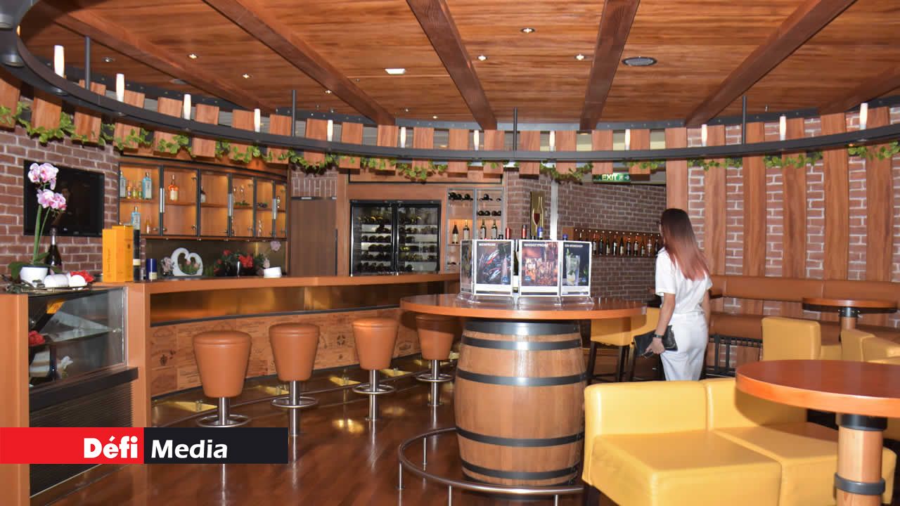 Cette pièce est dédiée uniquement à la dégustation des vins. L’AIDA Blu