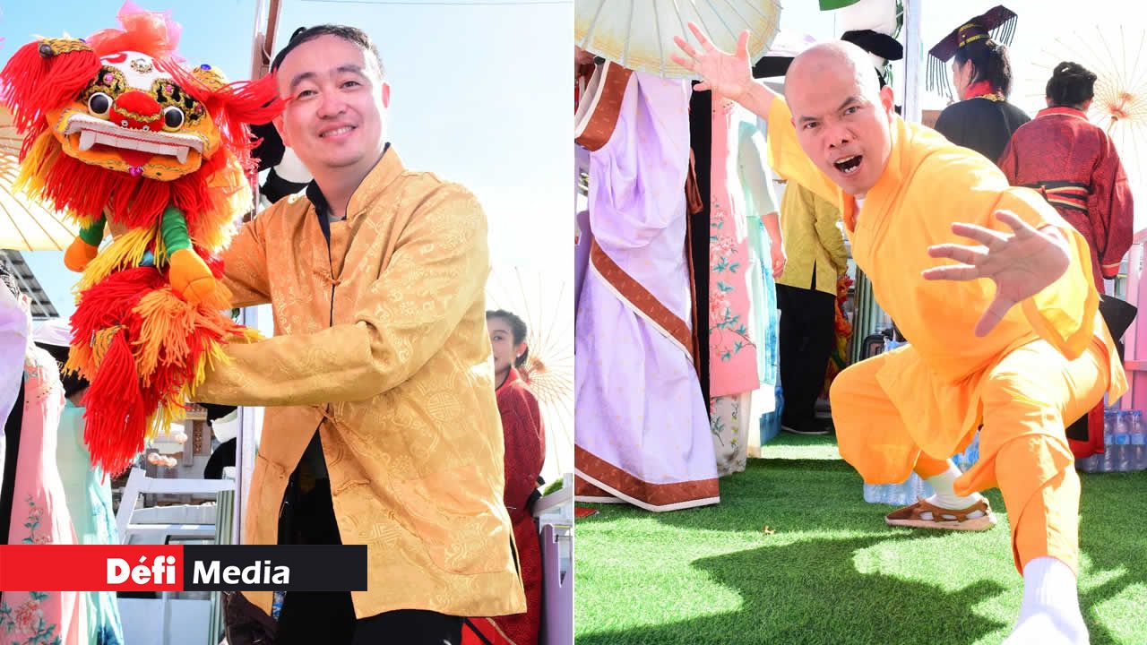 Un homme en habit traditionnel porte fièrement un dragon, symbole de prospérité et de chance. Des artistes locaux et une troupe d’artistes venue spécialement de Chine ont enflammé la scène du Caudan Waterfront, créant une atmosphère féérique.