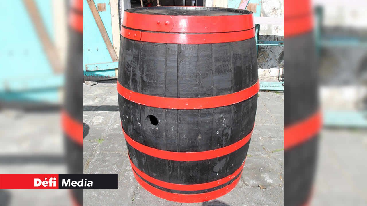 Un tonneau pour converver le vin ou d’autres boissons alcoolisées. Invitation au voyage dans le passé