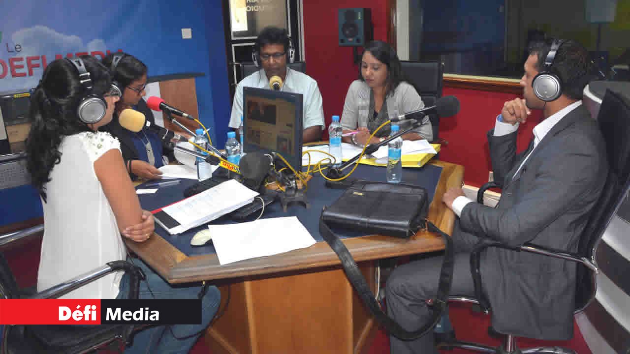 Des spécialistes des maladies professionnelles sur le plateau d’Xplik ou K santé.