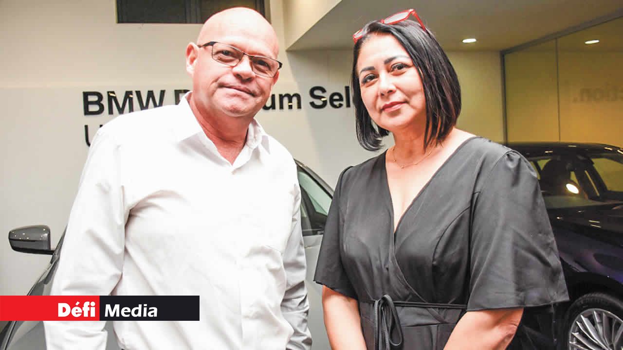 Didier Duvergé de Sika Mauritius Ltd, et Nasreen Abdoollah de Renault Maurice.