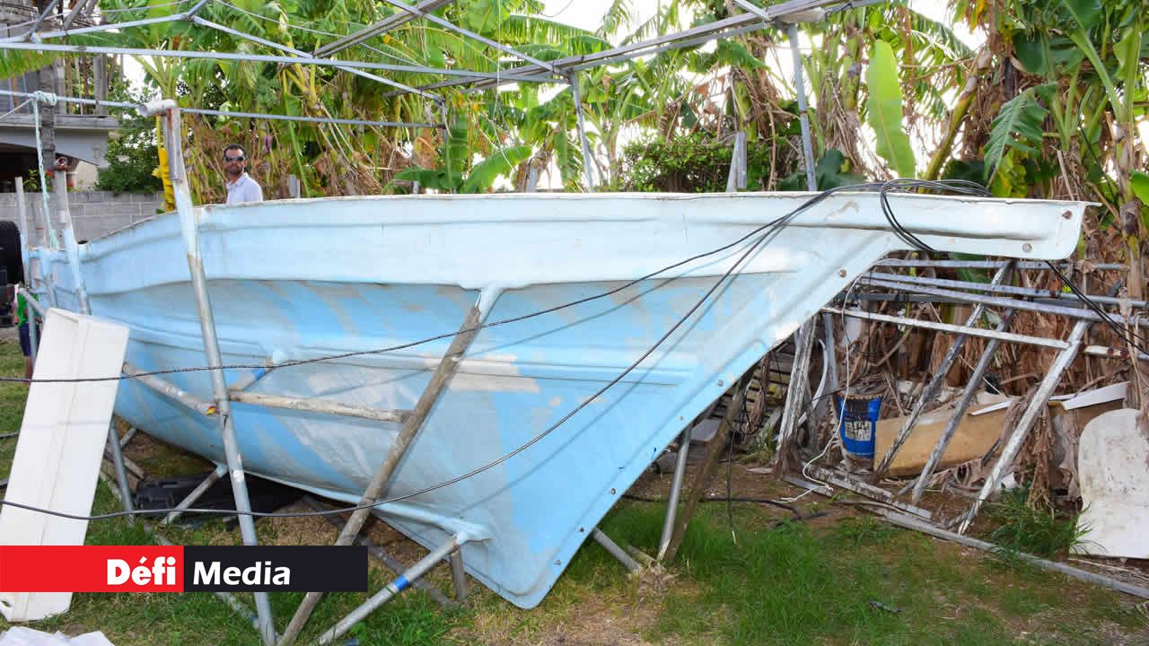 9. Le moule complet d’une coque de bateau. Ridgy