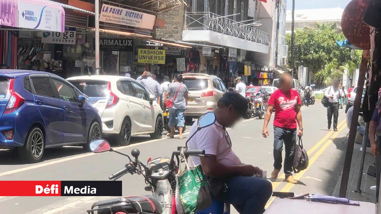 Les derniers achats de l’année sont en cours dans la capitale.
