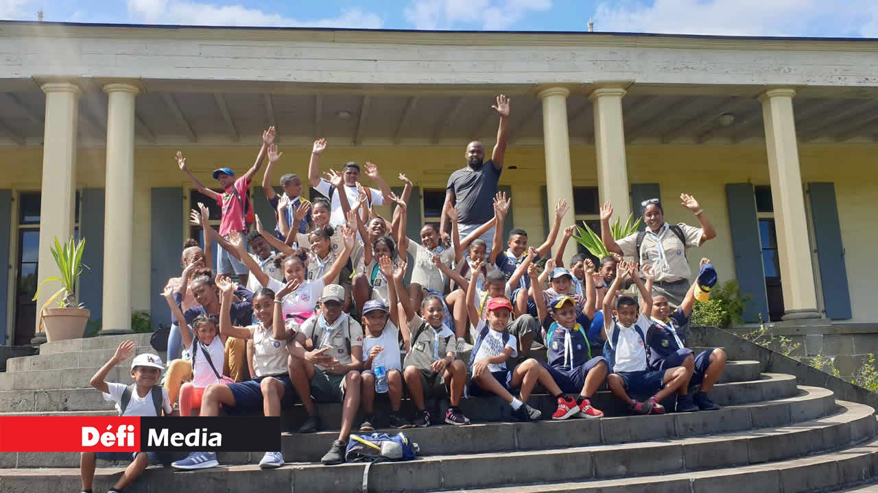 Au Château de Riche-en-Eau. L’enchantement des scouts du 2e Grand-Port. Au cœur de notre patrimoine