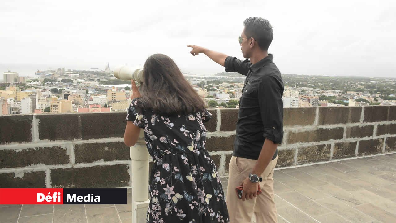 Vue imprenable de La Citadelle à Port-Louis. Au cœur de notre patrimoine