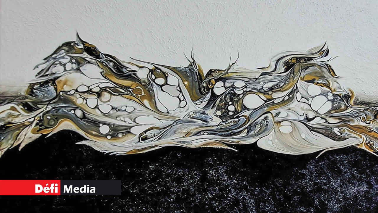 « Best of Both Worlds », réalisée avec de la texture et l’art fluide.