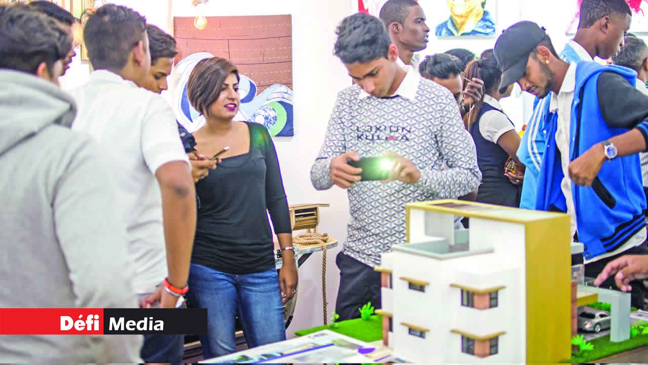 Fashion and Design Institute Exhibition 2017