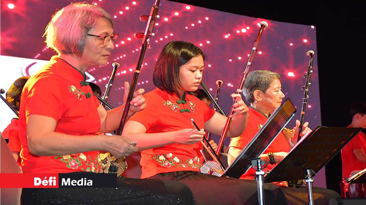 Les élèves de la School of Chinese Music, maniant avec dextérité leurs instruments traditionnels, ont émerveillé les convives.