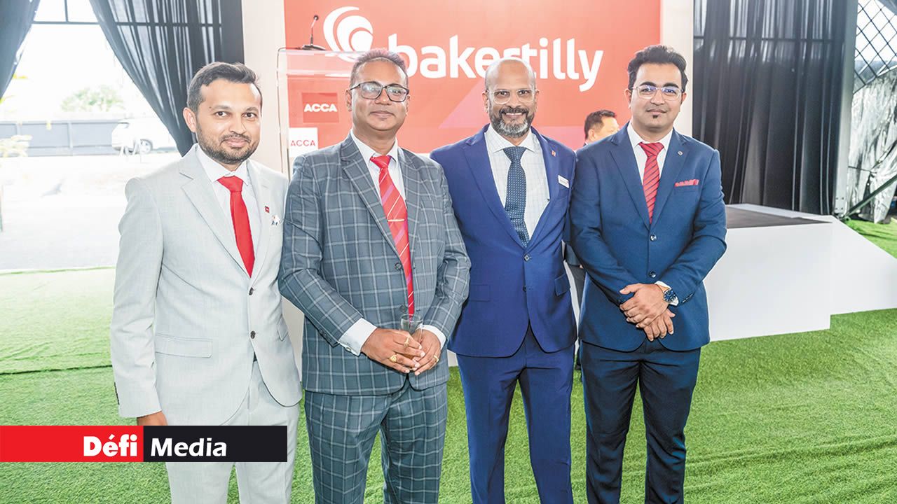 Jeff Seenarain, FCCA ; Dr Bhavish Jugurnath, FCCA ; Den Surfraz, ACCA Council Member ; et Tahir Wahab, FCCA.