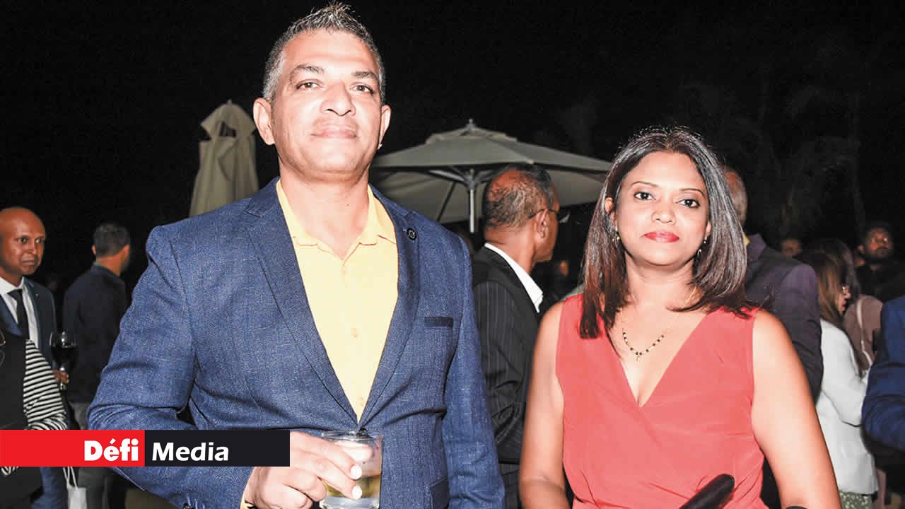 Amit Kotowaroo et Reena Boojhawan.