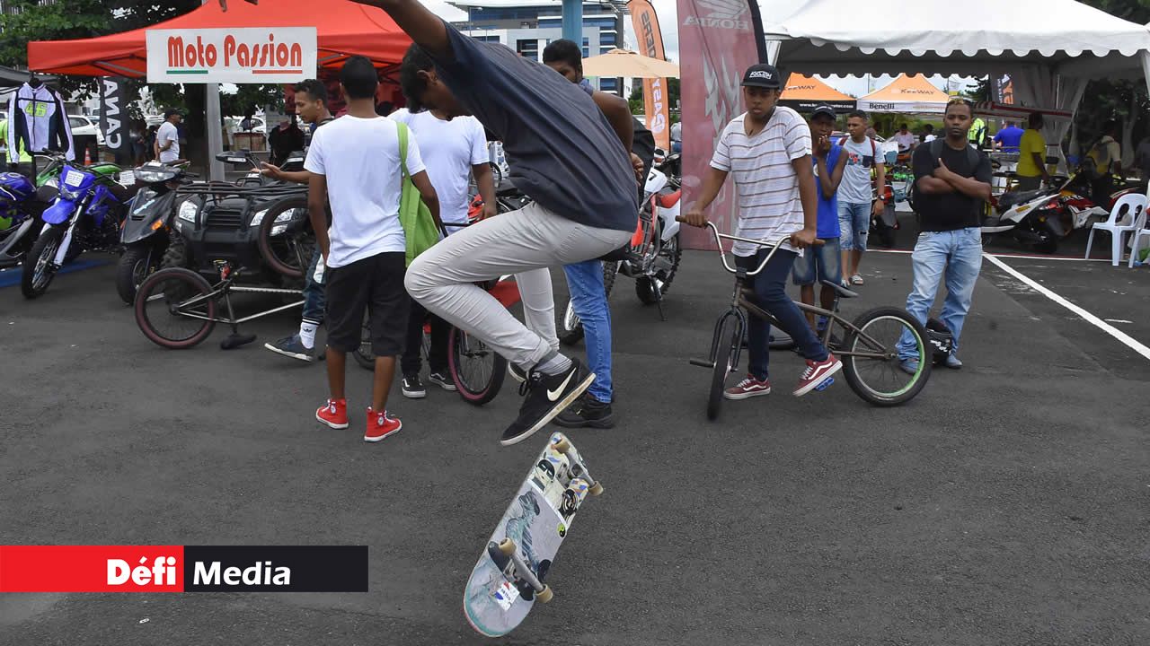 Les skaters étaient de la partie. Photo : Waren Marie
