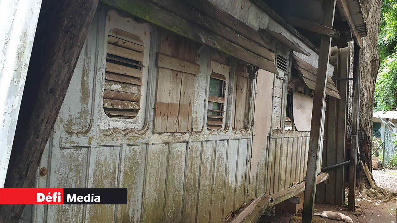 Un des wagons de passagers de l’époque se trouvant au Musée naval de Mahébourg.