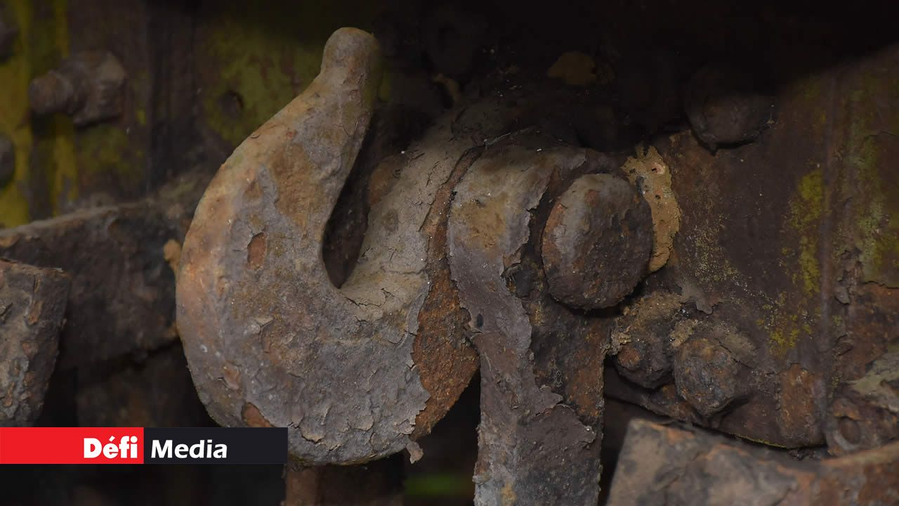 Système d’encrage du wagon avec d’autres wagons.