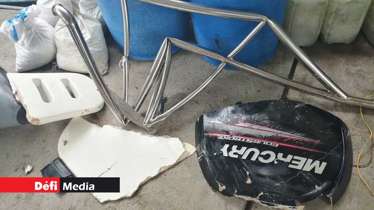 Photo des premiers débris du speedboat à bord duquel se trouvaient les deux amis