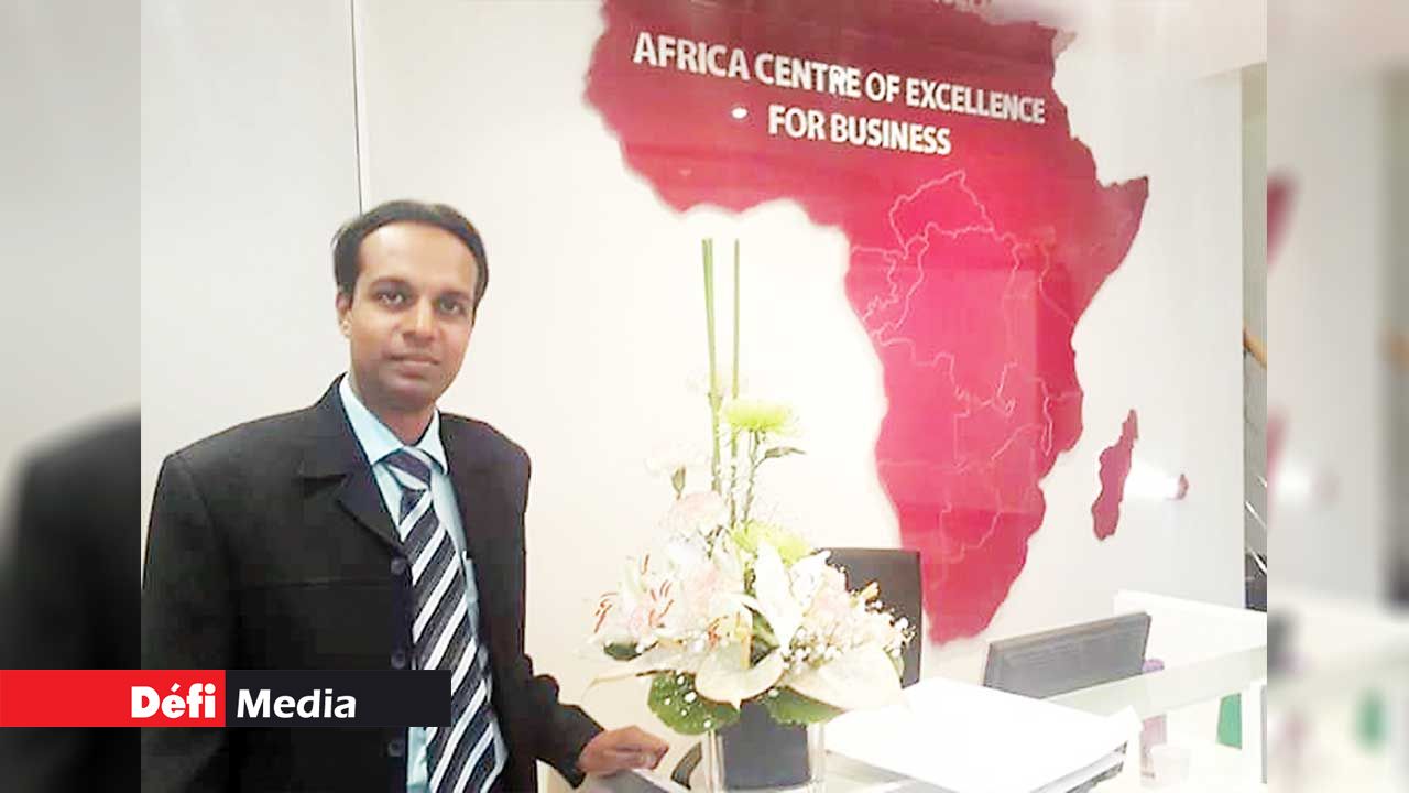 Dr Ram Mudhoo: The man with magical hands 