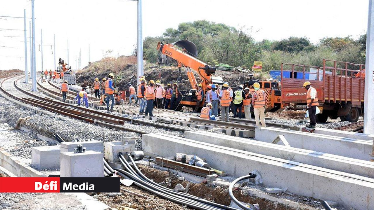 Larsen & Toubro affirme que le ministère de la Santé est en train de «monitor» la situation en ce concerne les dortoirs de ses employés.