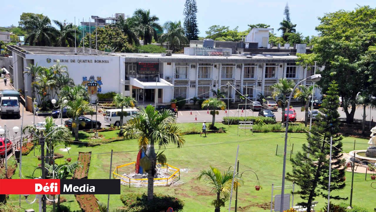 Le conseil municipal prépare le cahier  des charges.