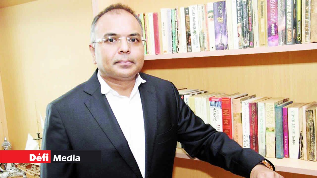 Sanjeev Teeluckdharry