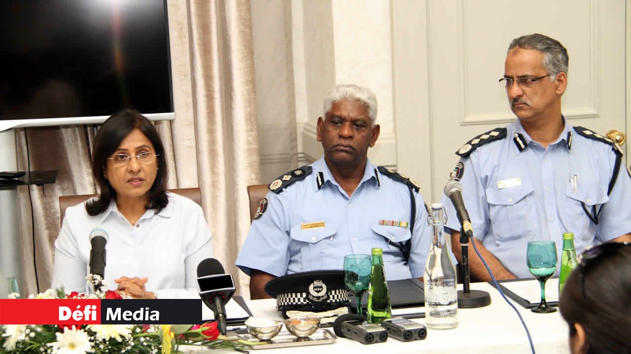 Fazila Jeewa-Daureeawoo